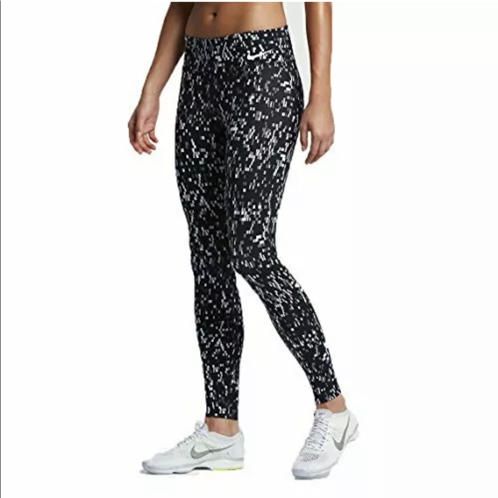 Nike dri fit legend high rise leggings size S